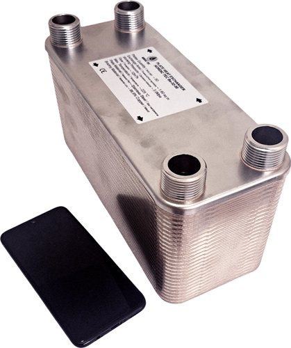 Porównanie wymiennika ciepła Ba-32-50 z telefonem